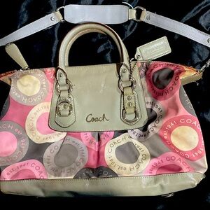 Just need the money. It’s an old coach bag about medium size. In good condition.